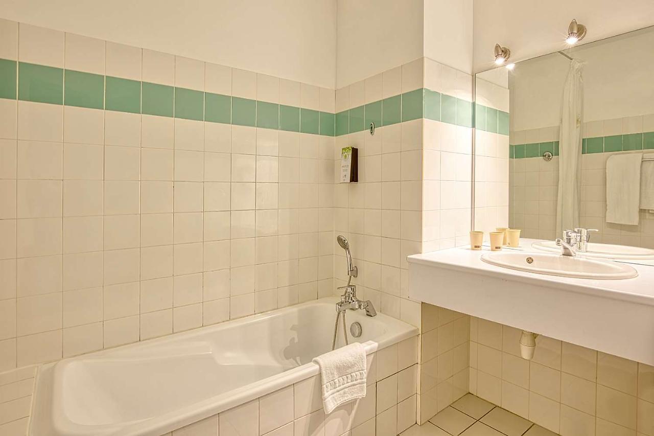 Fournels Les Hameaux De Lozere Sure Hotel Collection By Best Western מראה חיצוני תמונה