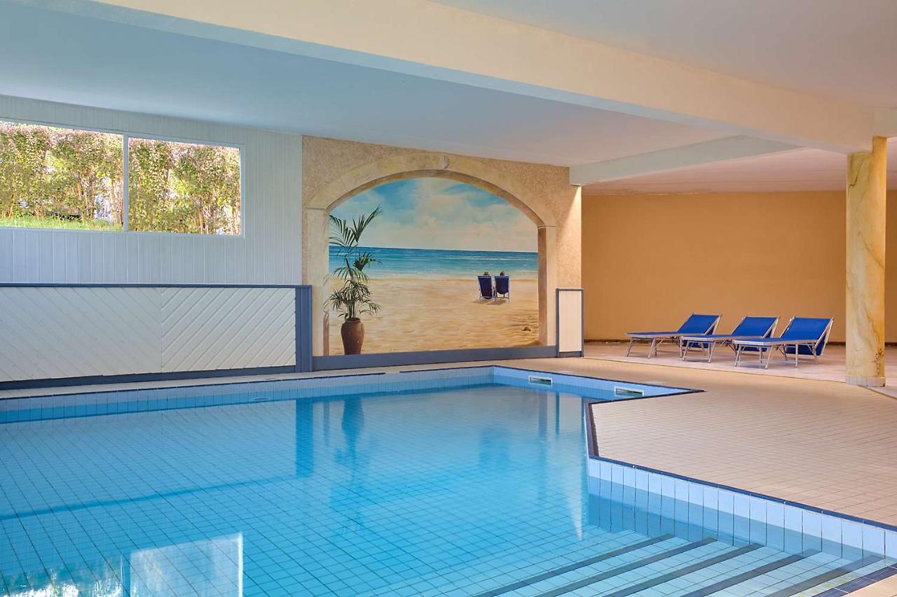 Fournels Les Hameaux De Lozere Sure Hotel Collection By Best Western מראה חיצוני תמונה